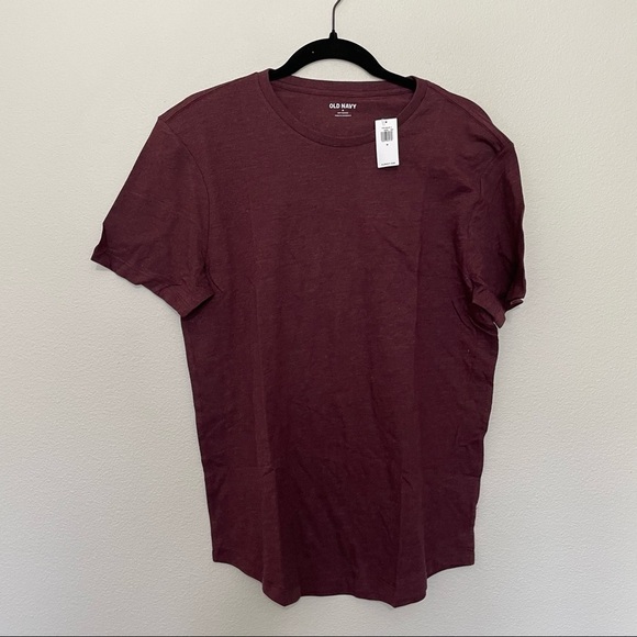 Old Navy Other - NWT old navy burgundy mens curved hem soft washed t-shirt sz.M
